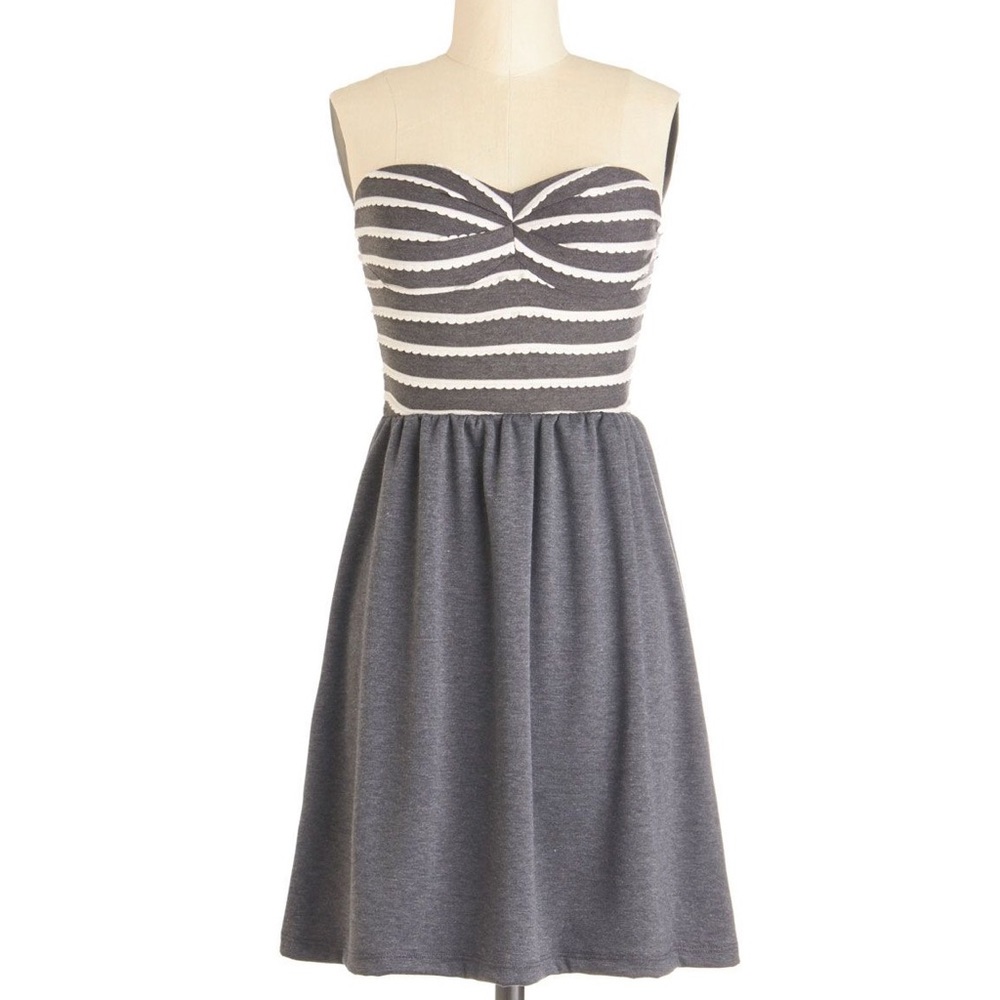 Modcloth Knit Strapless Scallop Dress